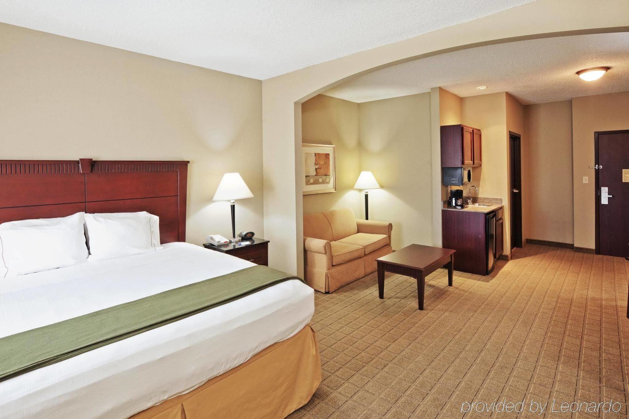 Holiday Inn Express Hotel & Suites Mcalester By Ihg Room photo